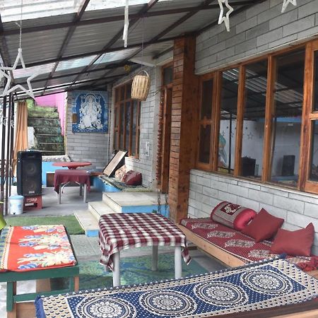 Hotel Deep Forest Kasol Exteriör bild