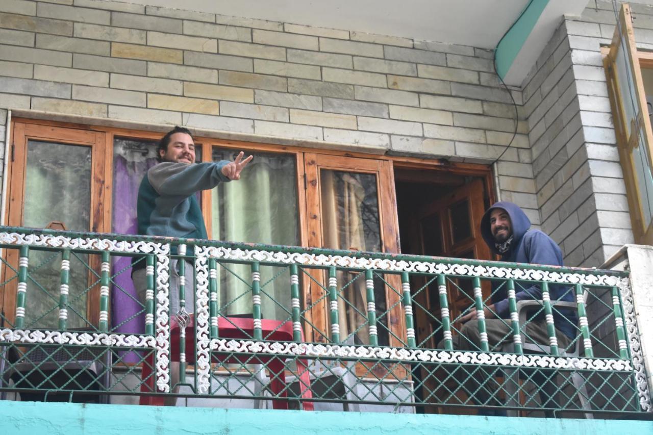 Hotel Deep Forest Kasol Exteriör bild